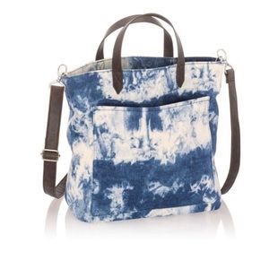 Thirty-One Window Shopper purse - Tie-Dye Sky